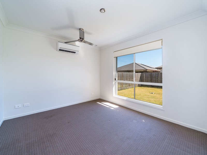 37 Kalgoorlie Street, Pimpama QLD 4209