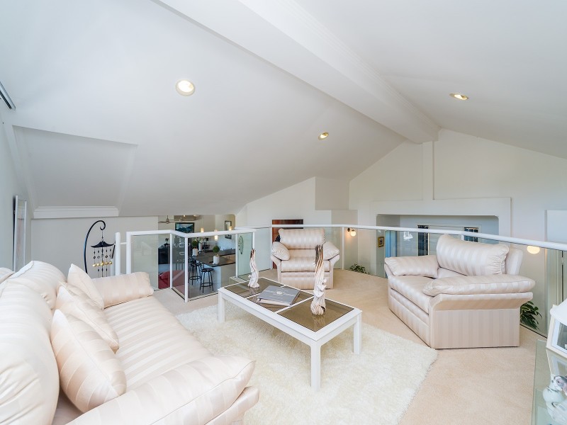 17 Oregon Way, Oxenford QLD 4210