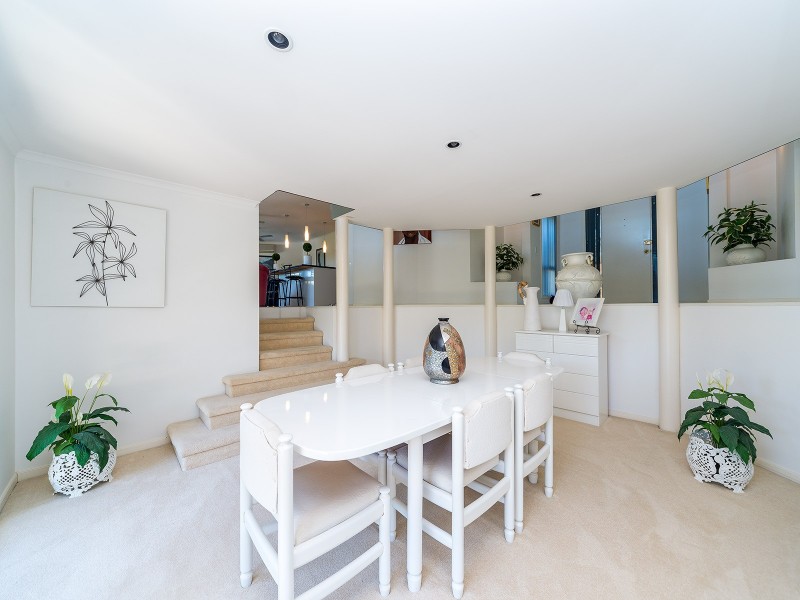 17 Oregon Way, Oxenford QLD 4210