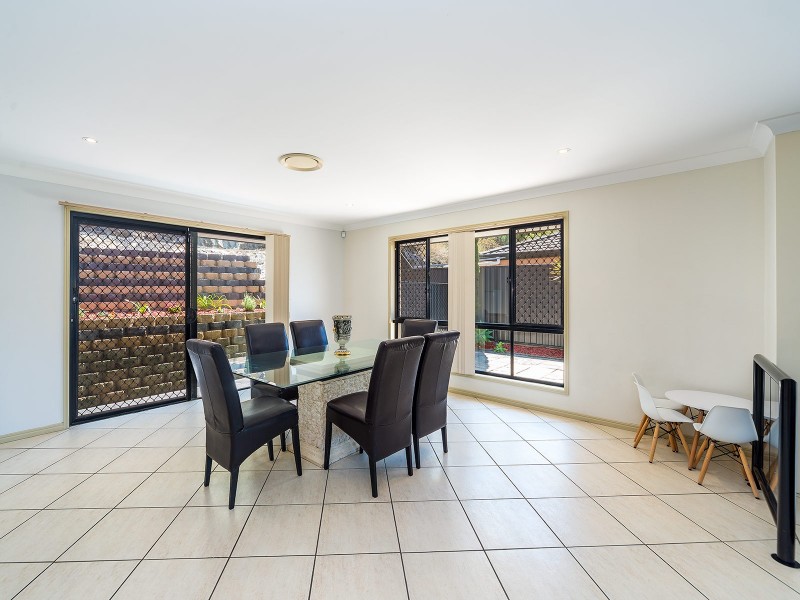 11 McNamara Court, Oxenford QLD 4210