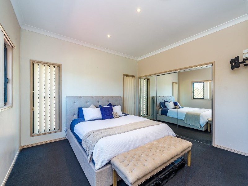 11 McNamara Court, Oxenford QLD 4210