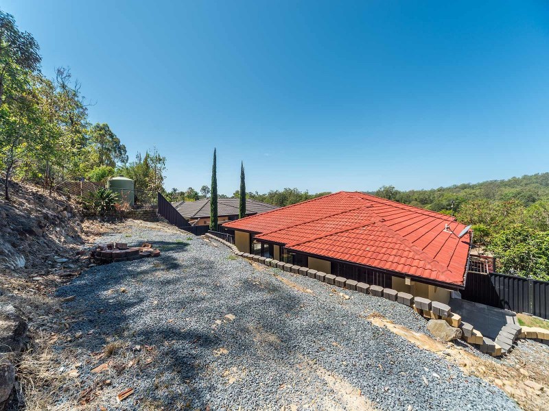 11 McNamara Court, Oxenford QLD 4210