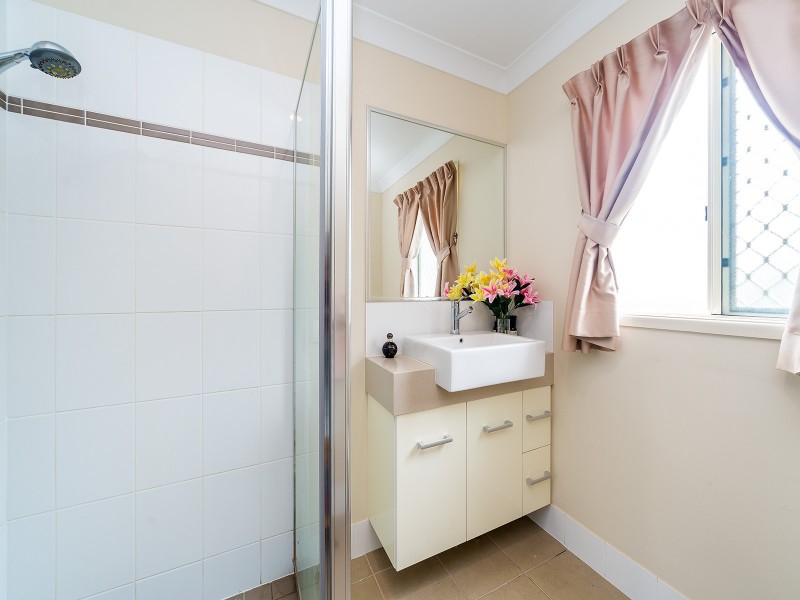 16 Cirrus Way, Coomera QLD 4209