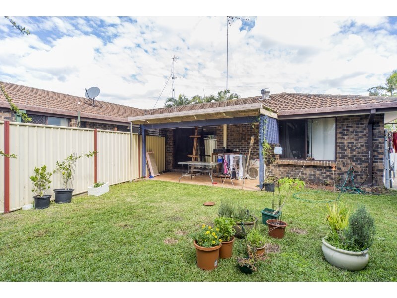 2/34 Botanical Drive, Labrador QLD 4215