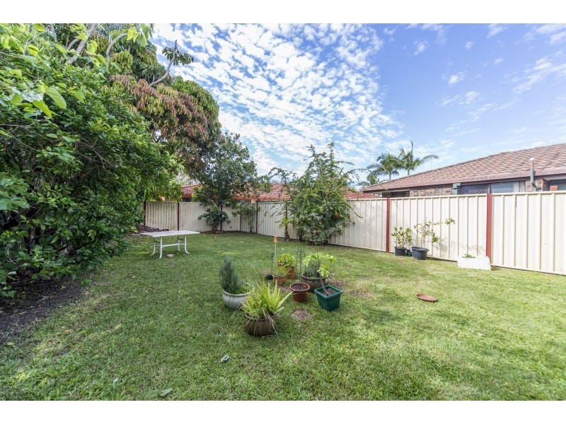 2/34 Botanical Drive, Labrador QLD 4215