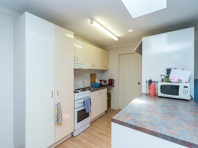 2/23 Stephenson Street, Labrador QLD 4215