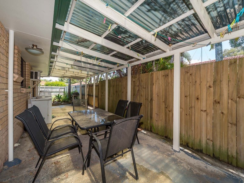 2/23 Stephenson Street, Labrador QLD 4215