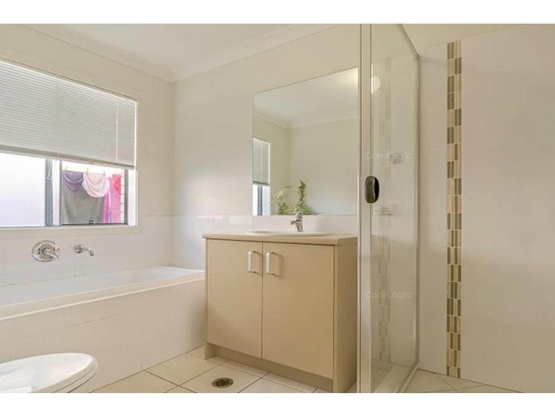 13 Copper Parade, Pimpama QLD 4209