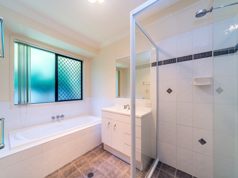 8 Heather Drive, Upper Coomera QLD 4209