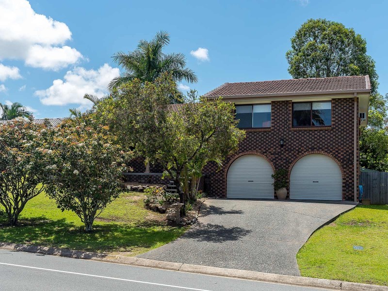 6 Mildura Drive, Helensvale QLD 4212