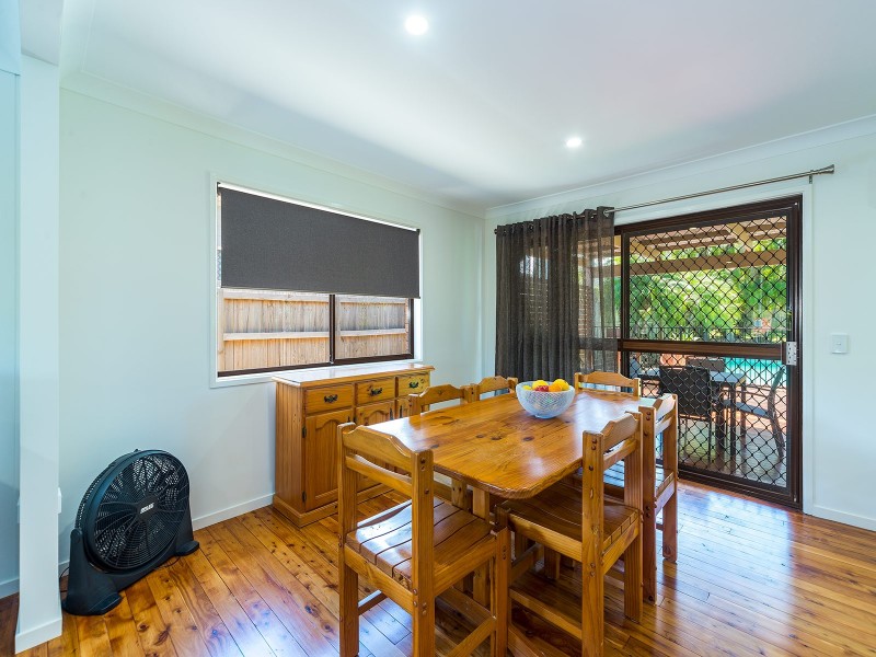 6 Mildura Drive, Helensvale QLD 4212