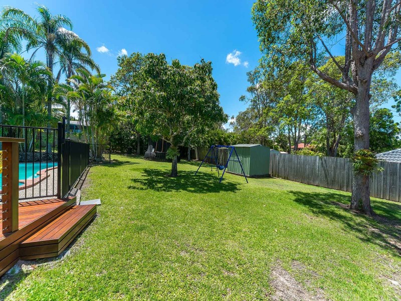 6 Mildura Drive, Helensvale QLD 4212
