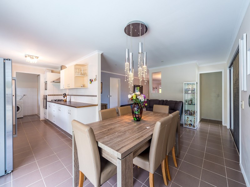 9 Broadway Drive, Oxenford QLD 4210