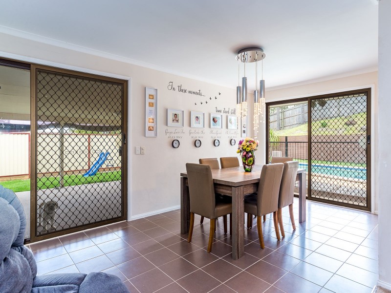 9 Broadway Drive, Oxenford QLD 4210