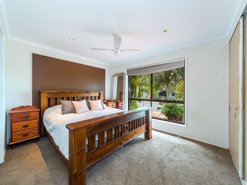 9 Broadway Drive, Oxenford QLD 4210