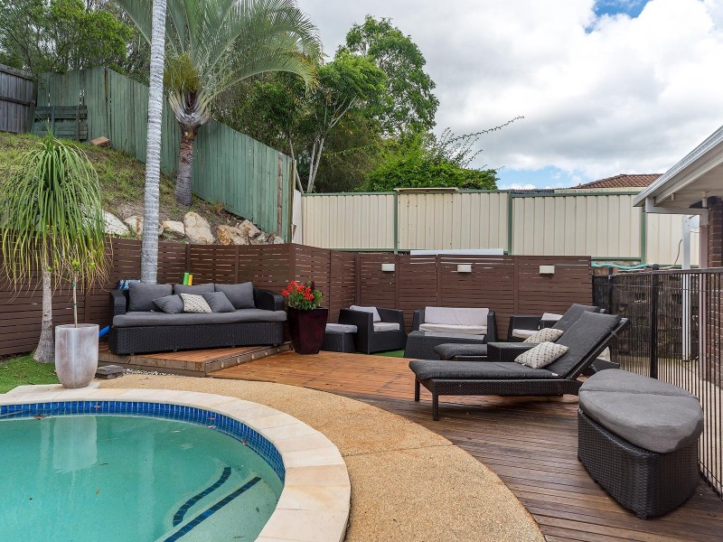 9 Broadway Drive, Oxenford QLD 4210