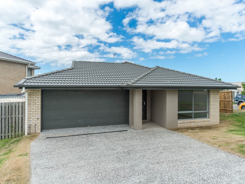 1 Zinc Street, Pimpama QLD 4209