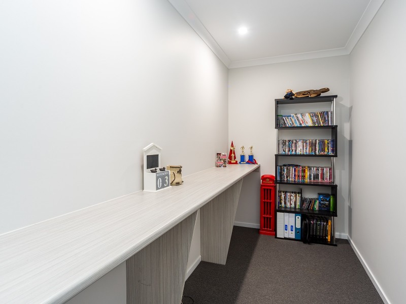 8 Hillard Street, Yarrabilba QLD 4207