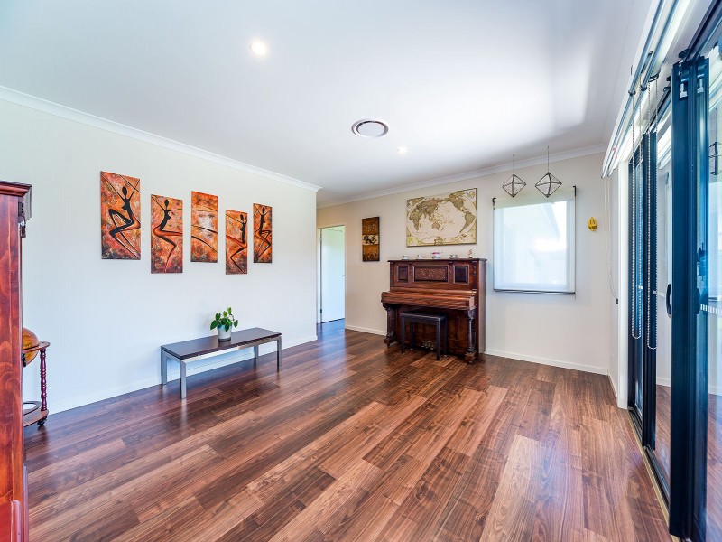 1 Kalgoorlie Street, Pimpama QLD 4209