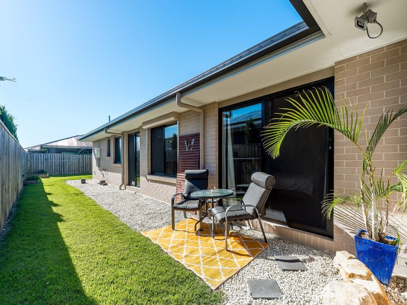 1 Kalgoorlie Street, Pimpama QLD 4209