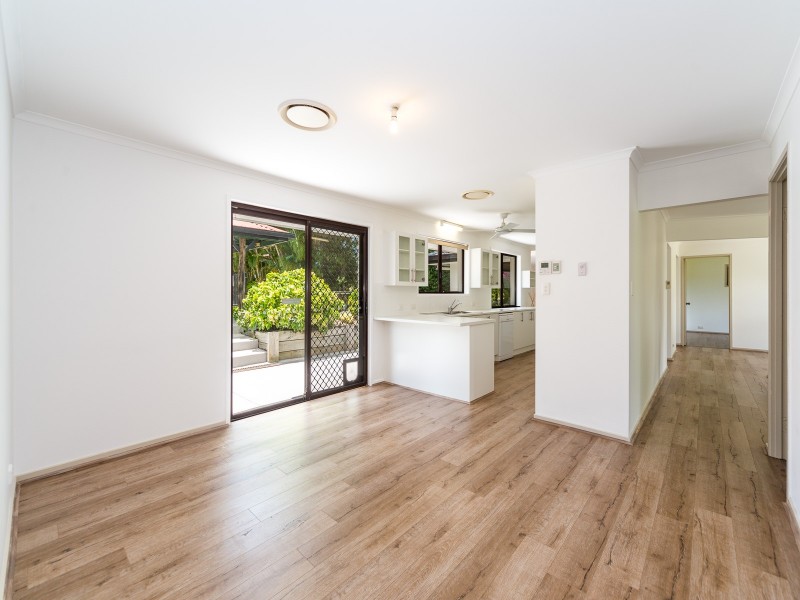 26 Oberon Way, Oxenford QLD 4210