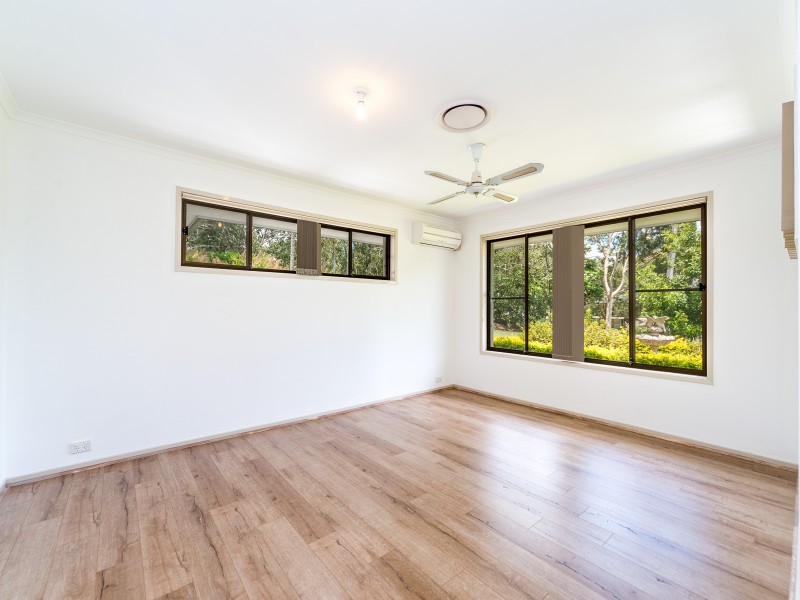 26 Oberon Way, Oxenford QLD 4210