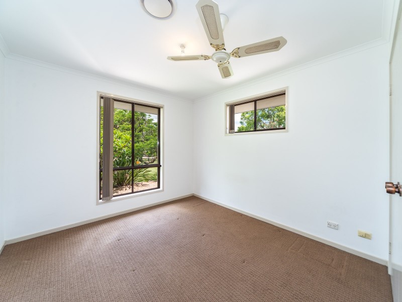 26 Oberon Way, Oxenford QLD 4210