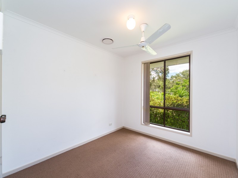 26 Oberon Way, Oxenford QLD 4210