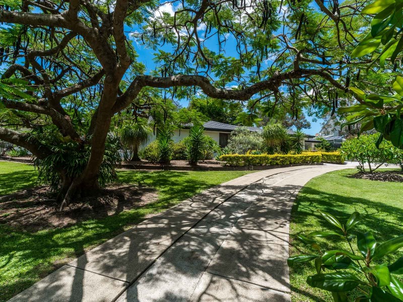 26 Oberon Way, Oxenford QLD 4210