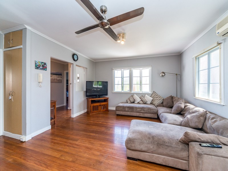 91B Whiting Street, Labrador QLD 4215