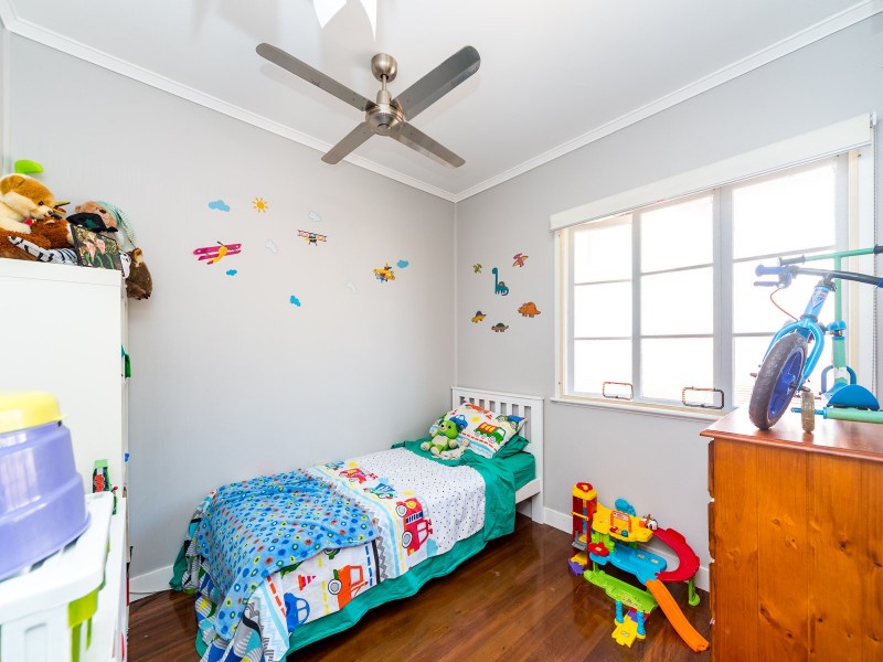 91B Whiting Street, Labrador QLD 4215