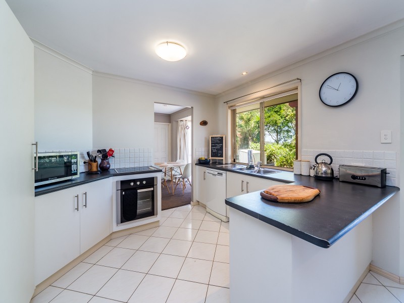 9 Edgemount Court, Oxenford QLD 4210