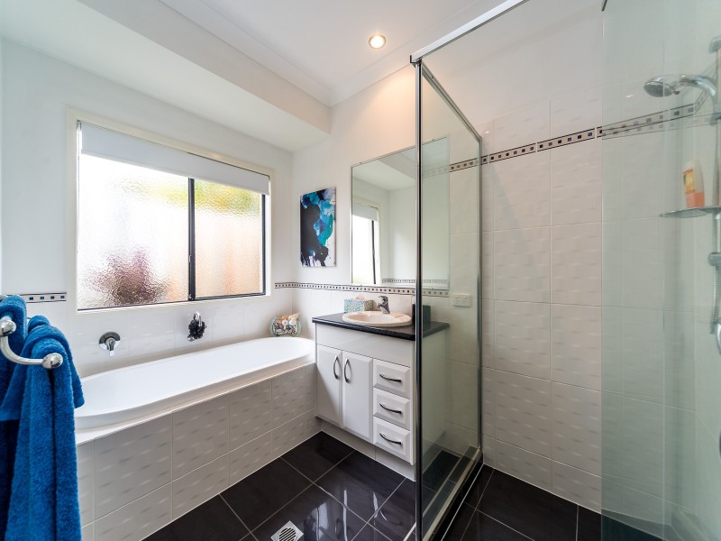 1 Zeus Circuit, Coomera Waters QLD 4209