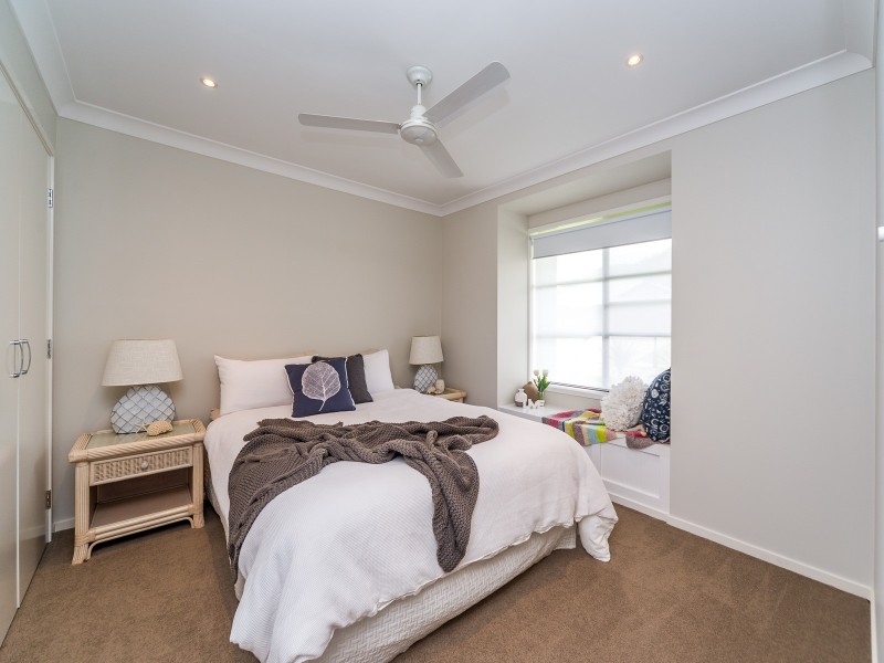 5 Abby Circuit, Maudsland QLD 4210