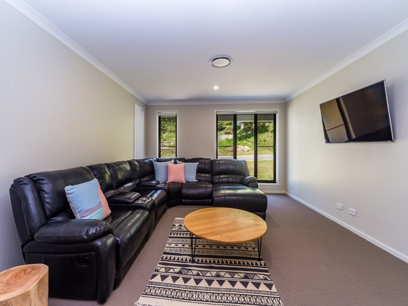 12 Colin Meagher Road, Wongawallan QLD 4210