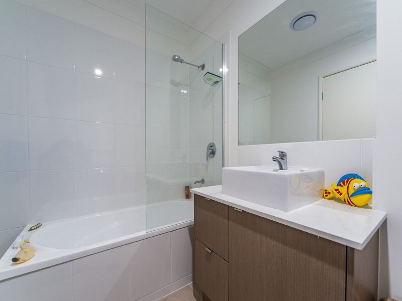 31/1 Tilbury Rise, Upper Coomera QLD 4209