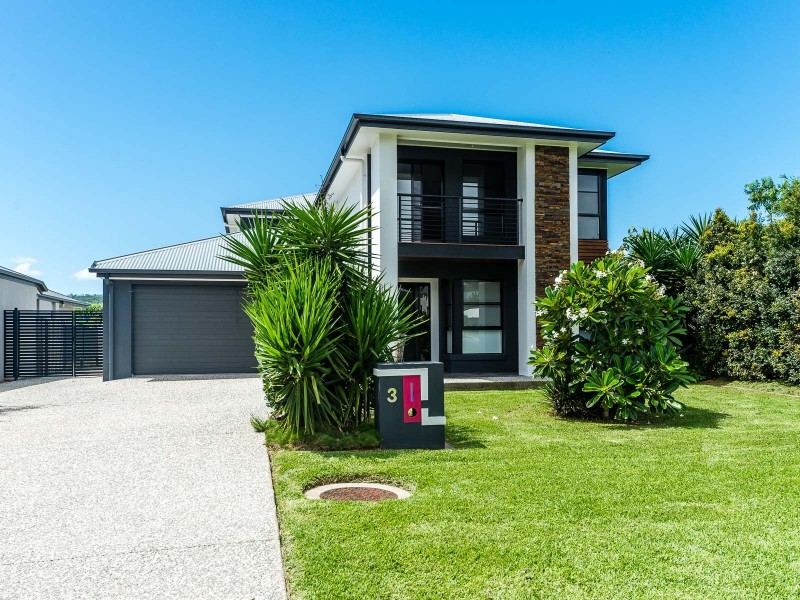 3 Summerstone  Place, Maudsland QLD 4210