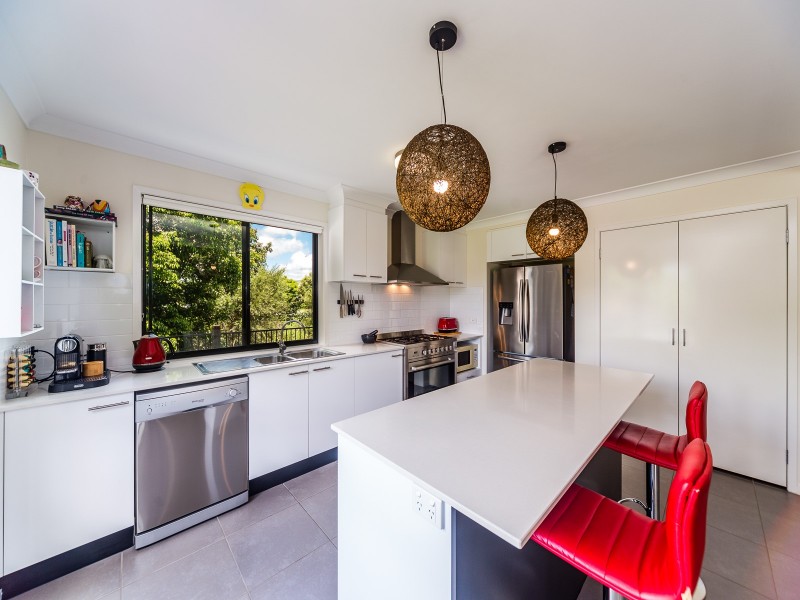 3 Summerstone  Place, Maudsland QLD 4210