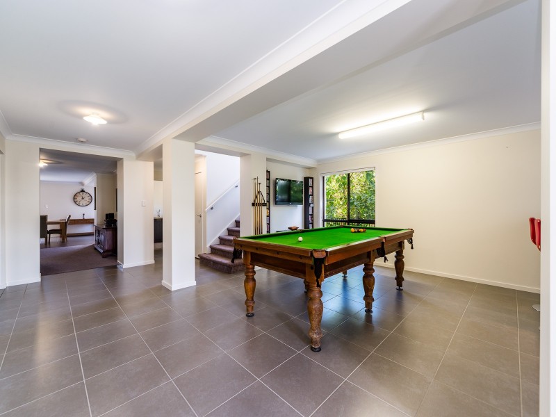3 Summerstone  Place, Maudsland QLD 4210