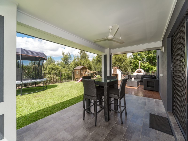 3 Summerstone  Place, Maudsland QLD 4210