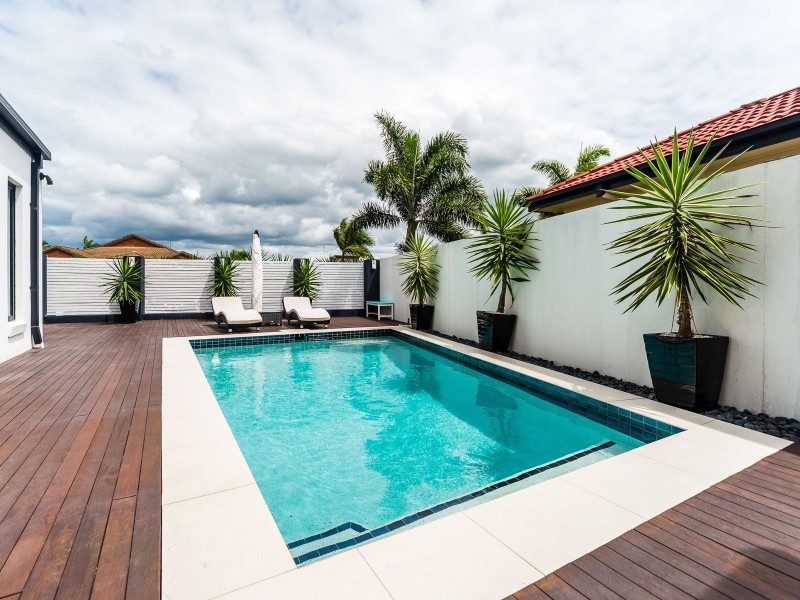 8 Villanova Avenue, Oxenford QLD 4210