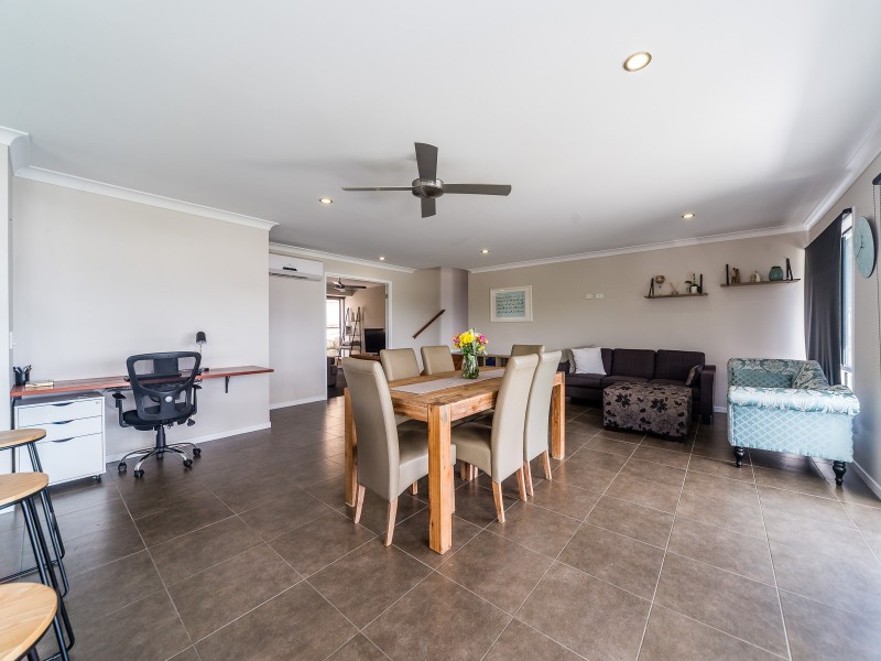 1 Middleham Fairway, Maudsland QLD 4210