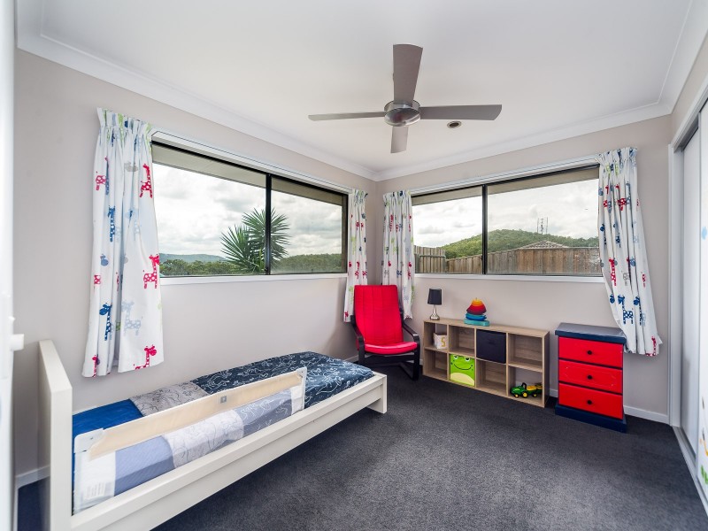 1 Middleham Fairway, Maudsland QLD 4210