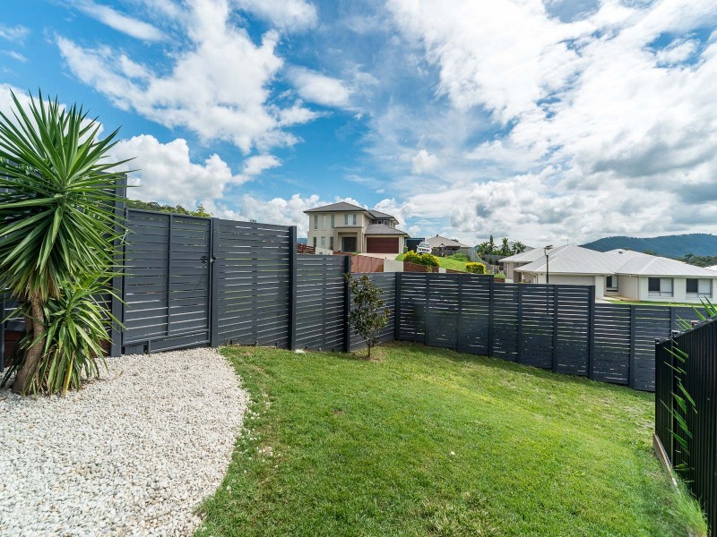 1 Middleham Fairway, Maudsland QLD 4210