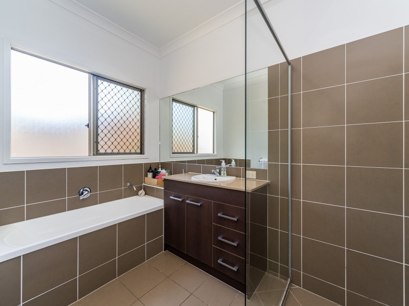 37 Candlebark Circuit, Upper Coomera QLD 4209