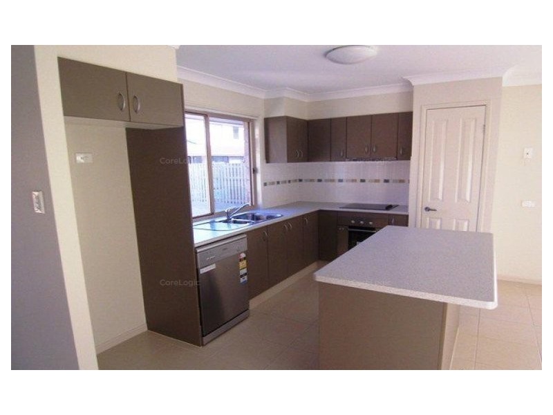 4 Cranberrie Crescent, Pimpama QLD 4209