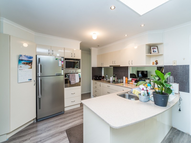 2 Broadway Drive, Oxenford QLD 4210