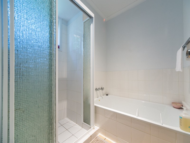 2 Broadway Drive, Oxenford QLD 4210