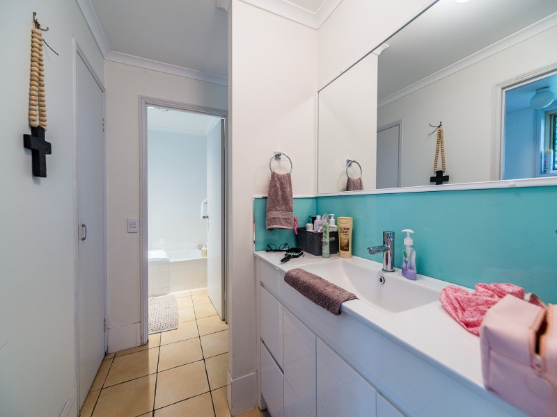 2 Broadway Drive, Oxenford QLD 4210