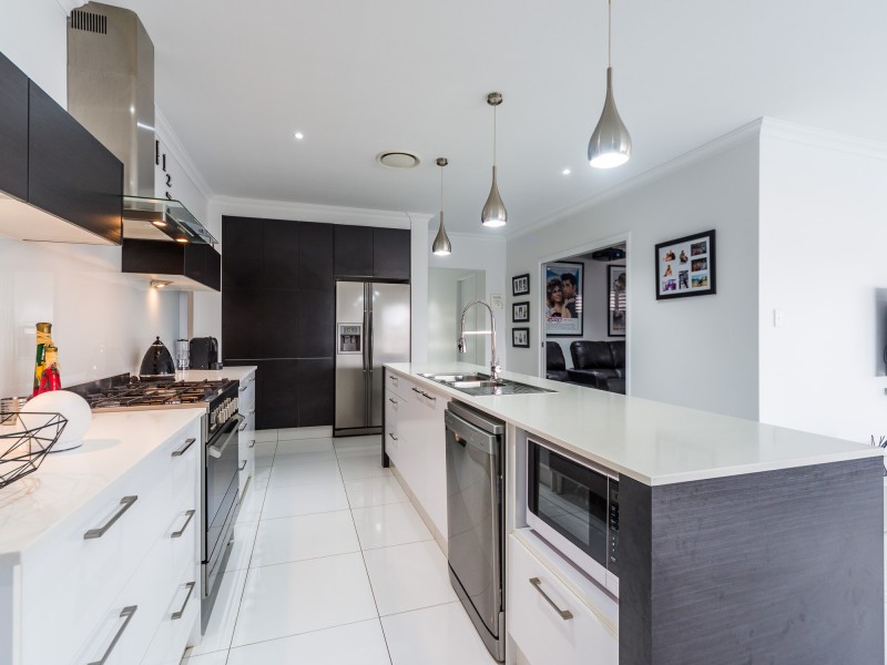 18 Prairie Avenue, Maudsland QLD 4210